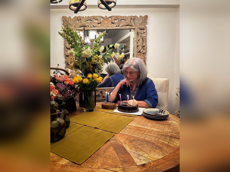 Zeenat Aman Turns 74: Celebrations with Friends, Cake, and Dance!
