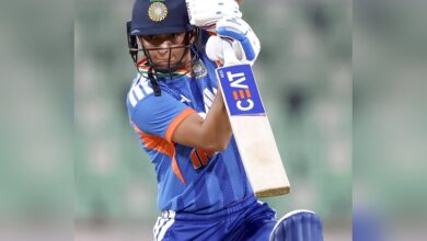 5th T20I: Harmanpreet scores 68, Arundhati’s late flourish lifts India to 175/7