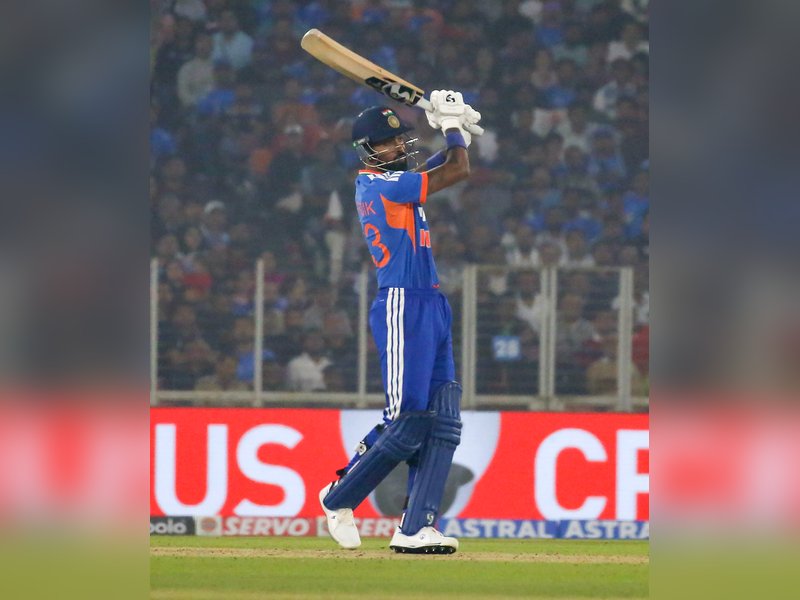 5th T20I: Pandya celebrates Yuvraj’s fastest T20I fifty record after his own 16-ball fifty 5th T20I: Pandya celebrates Yuvraj’s fastest T20I fifty record after his own 16-ball fifty