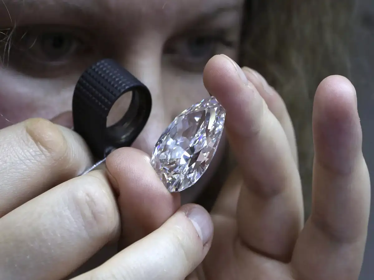 ALROSA CEO Talks Diamond Market: How India Is Adjusting to US Tariffs ALROSA CEO Talks Diamond Market: How India Is Adjusting to US Tariffs