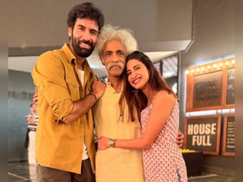 Aahana Kumra marks 14 years of ‘Sir Sir Sarla’ and shares her love for theatre as true joy