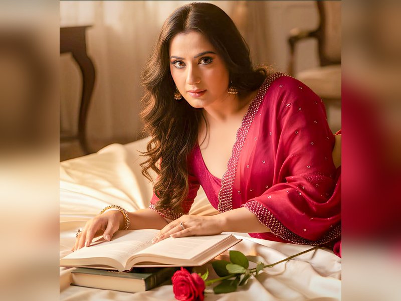 Aalisha Panwar on ‘Vinny Ki Kitaab’: My Dream to Embrace Classic Heroine Looks!