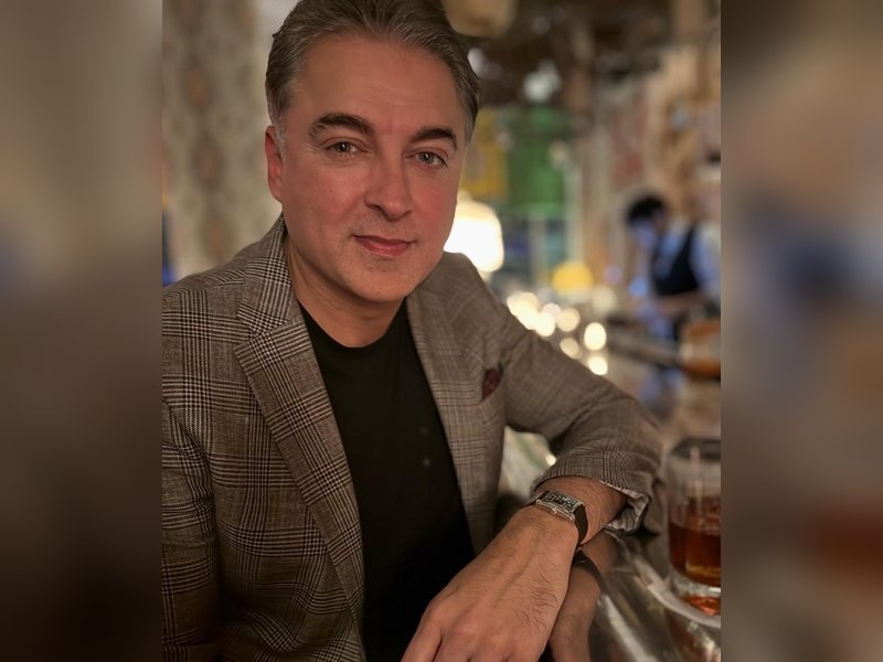 Actor Jugal Hansraj Jumps into Festive Spirit, Shares Dapper Look and Holiday Cheer on Instagram