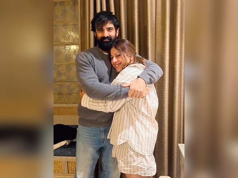 Aditi Malikk’s Surprise Anniversary Visit to Mohit Malik in Jaisalmer Shocks Fans! Aditi Malikk’s Surprise Anniversary Visit to Mohit Malik in Jaisalmer Shocks Fans!