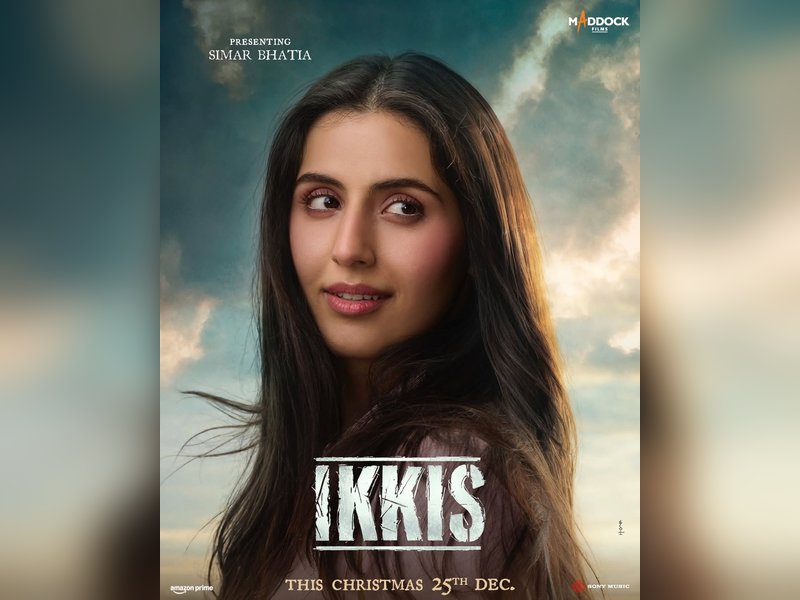 Akshay Kumar Gets Choked Up as Niece Simar Bhatia Prepares for Her Bollywood Debut in Ikkis! Akshay Kumar Gets Choked Up as Niece Simar Bhatia Prepares for Her Bollywood Debut in Ikkis!
