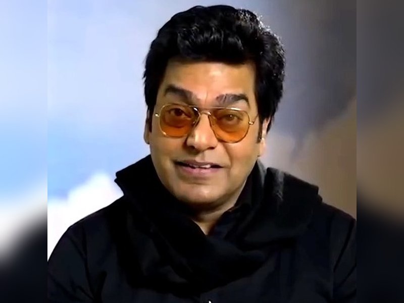 Ashutosh Rana shares insights on Jaya Bachchan’s controversial paparazzi remarks and emotional reactions.