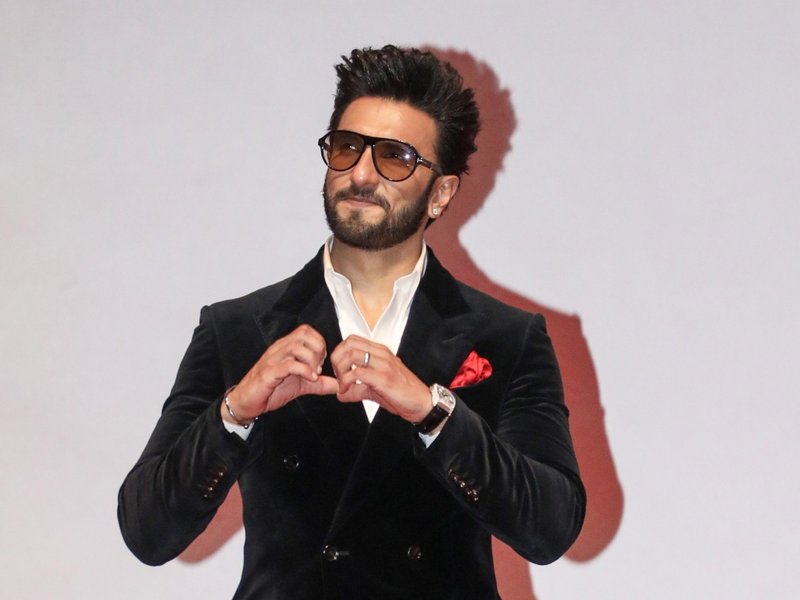 B-town’s Biggest Scandals of 2025: Celebrity Security Risks, Casting Controversies, and More!