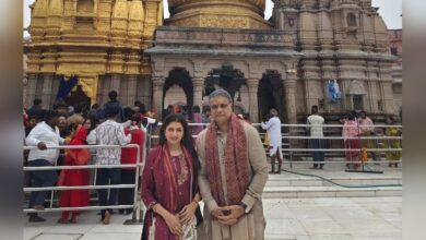 Bhagyashree Reflects on 2025 with a Spiritual Journey to Banaras: A Reconnection with Peace and Gratitude