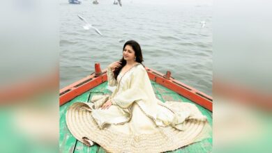 Bhagyashree Shares Grateful Reflections and Foodie Moments from Her Memorable Banaras Trip