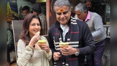 Bhagyashree’s Street Food Adventure in Banaras: A Must-Try Journey for Food Lovers!