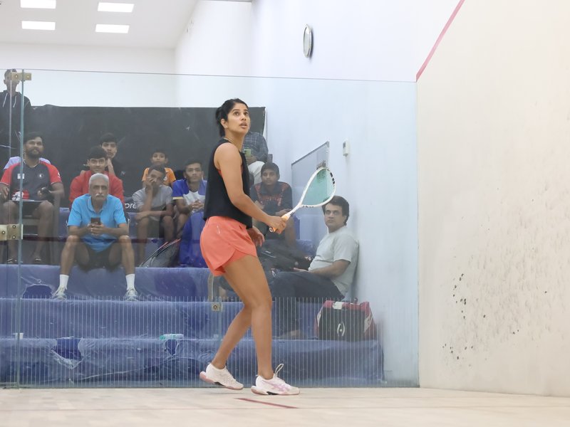 Chotrani and Suraj advance to quarterfinals of Western India Squash competition
