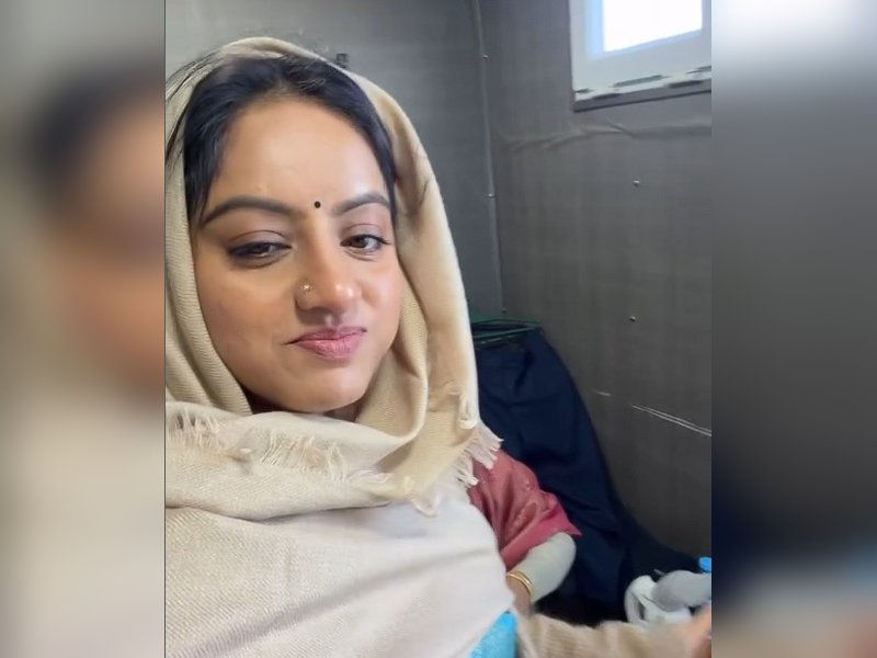 Deepika Singh enjoys desi paratha with her ‘Mangal Lakshmi’ co-stars in Georgia