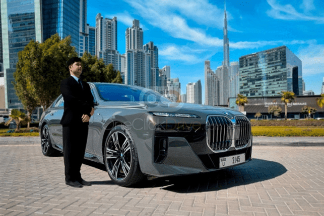 Discover Dubai’s Comfort with Chauffeured Cars and Affordable Yacht Tours