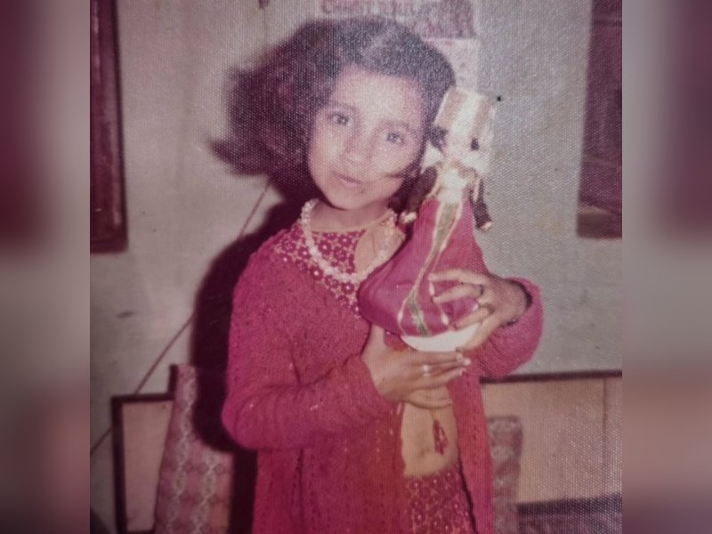 Divya Dutta shares nostalgic memories with a picture of her father’s special gift
