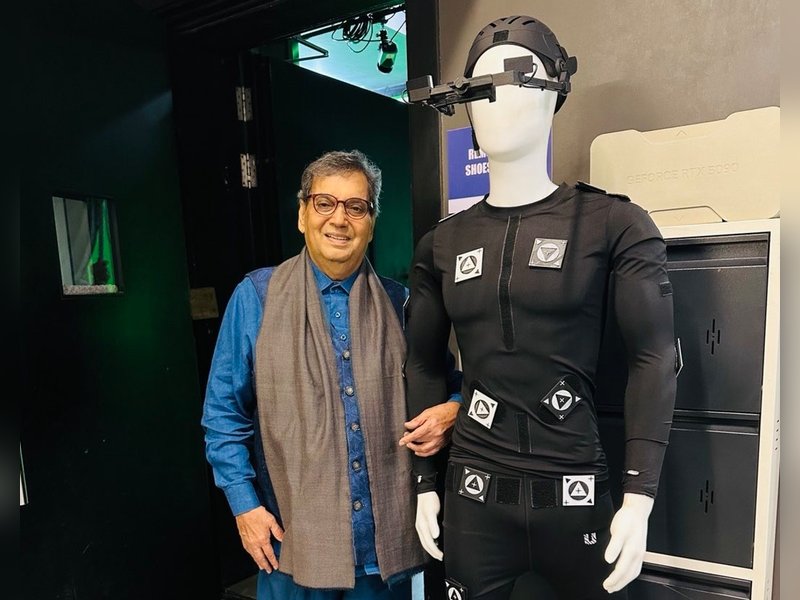 Filmmaker Subhash Ghai honors his mother on her birthday, thanking her for lifelong inspiration.