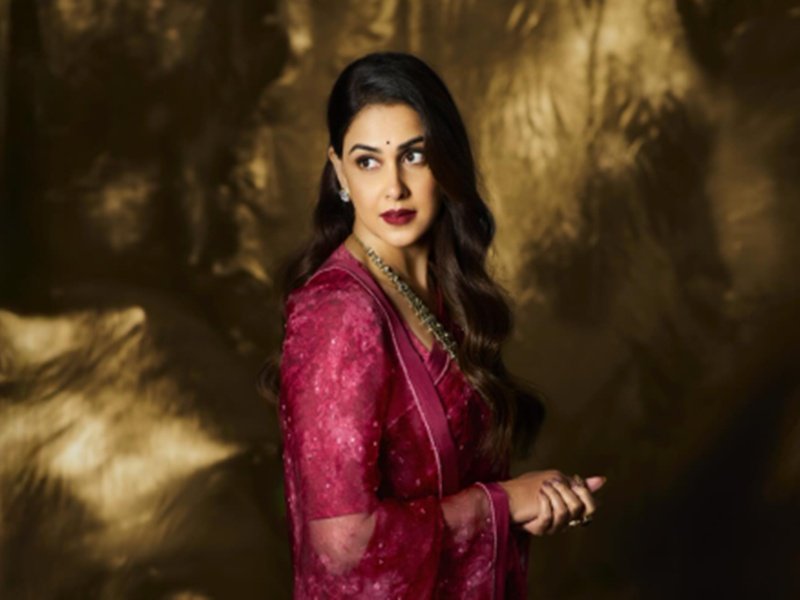 Genelia Deshmukh Inspires: Every Challenge This Week is Manageable! Check Out Her Stunning Look!
