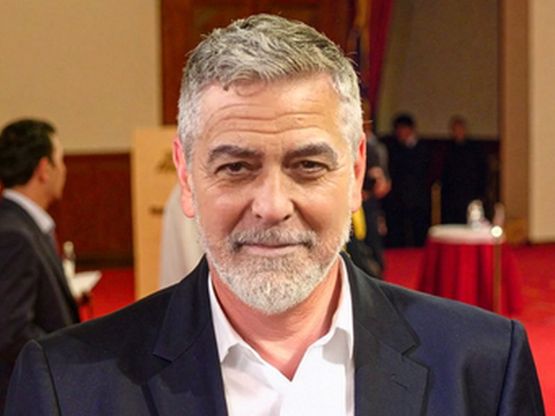 George Clooney explains why he stopped ‘kissing girls’ in movies