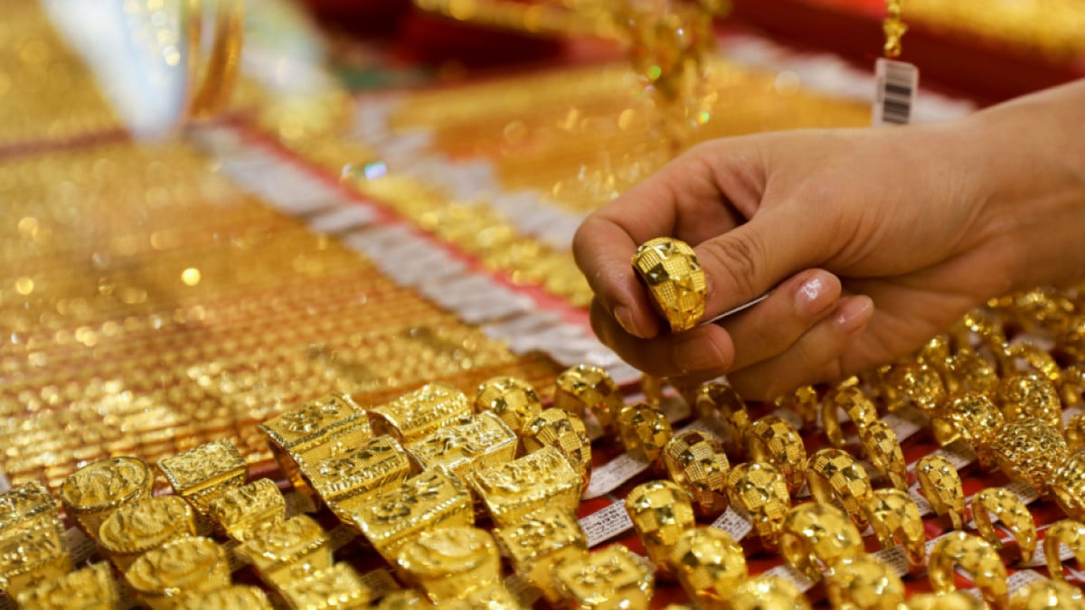 Gold Price Update: Factors Affecting Prices This Week and Tips for Buying on Dips