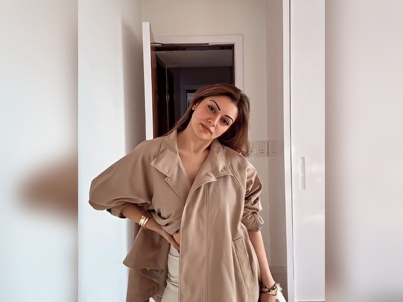 Hansika Motwani Shares a ‘Pointless Reel’ on Instagram, Embracing Candid Fun Before Getting Ready Hansika Motwani Shares a ‘Pointless Reel’ on Instagram, Embracing Candid Fun Before Getting Ready