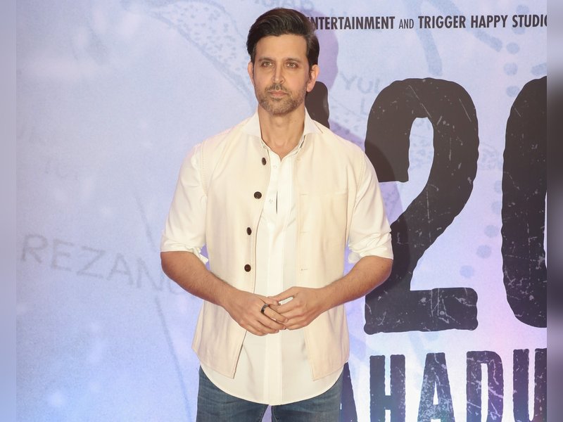 Hrithik Roshan shares his regrets about reading Orwell’s ‘1984’ and warns fans against it. Hrithik Roshan shares his regrets about reading Orwell’s ‘1984’ and warns fans against it.