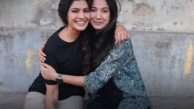 Hyderabad’s Varalaxmi Sarathkumar Wraps Up Directorial Debut ‘Saraswathi’ – An Emotional Journey!