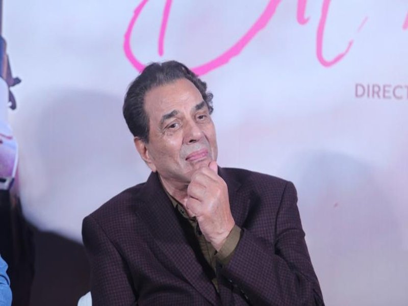 Jackie Shroff Pays Heartfelt Tribute to Dharmendra on His 90th Birth Anniversary: “Always in Our Hearts”