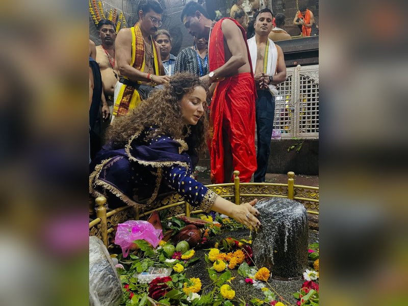 Kangana Ranaut Visits Girishneshwar Jyotirlinga, Aims to Complete 12 by Year-End