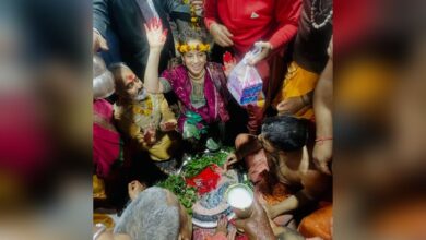 Kangana Ranaut completes 9th Jyotirlinga darshan, aims to finish all 12 by December’s end.
