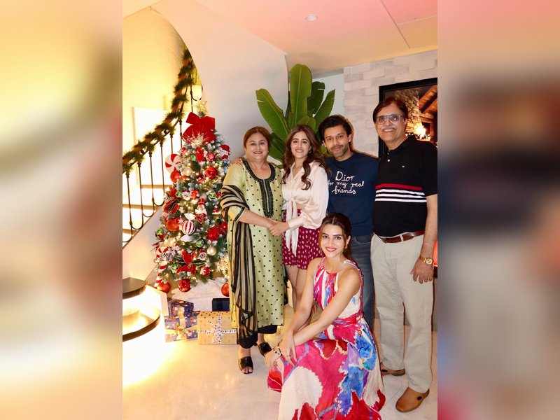 Kriti Sanon Celebrates Christmas with Sister Nupur and Future Brother-in-Law Stebin Ben in Mumbai