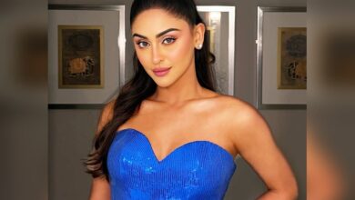 Krystle D’Souza shares how Ranveer Singh boosted her confidence during “Dhurandhar” filming.