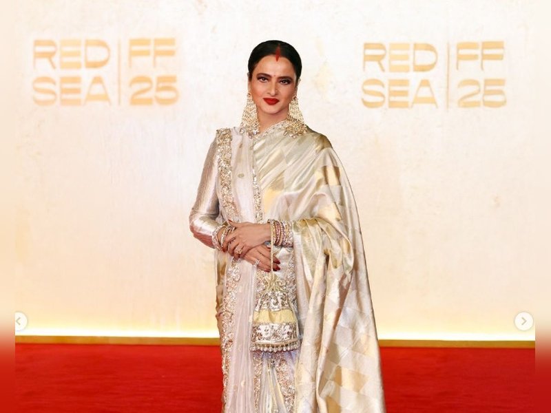 Manish Malhotra Celebrates Rekha’s Timeless Style at Red Sea Film Festival—A Fashion Icon Remains Unchanged