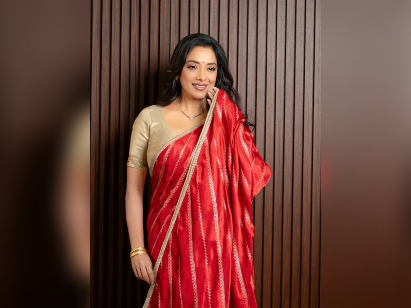 Mumbai actress Rupali Ganguly shares a heartfelt tribute on Veer Bal Diwas honoring Sahibzada Zorawar and Fateh Singh.
