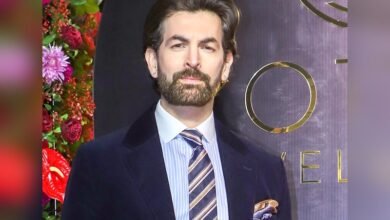 Neil Nitin Mukesh praises Ashutosh Rana’s humility in moving tribute after touching stage moment.