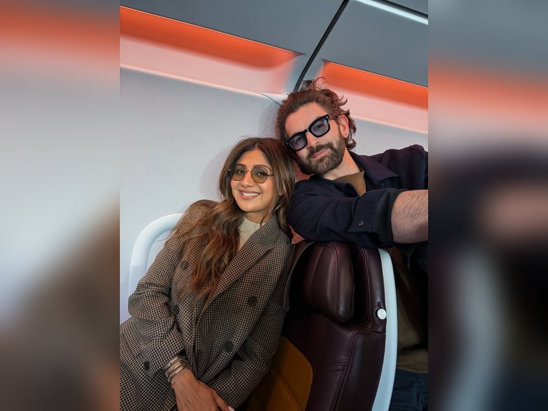 Neil Nitin Mukesh’s Mid-Air Surprise: Runs Into Shilpa Shetty, Boosting His Flying Confidence! Neil Nitin Mukesh’s Mid-Air Surprise: Runs Into Shilpa Shetty, Boosting His Flying Confidence!