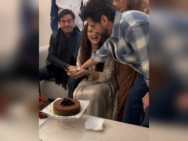 Pooja Ruparel shares a fun video from Shatrughan Sinha and Zaheer Iqbal’s joint birthday bash.