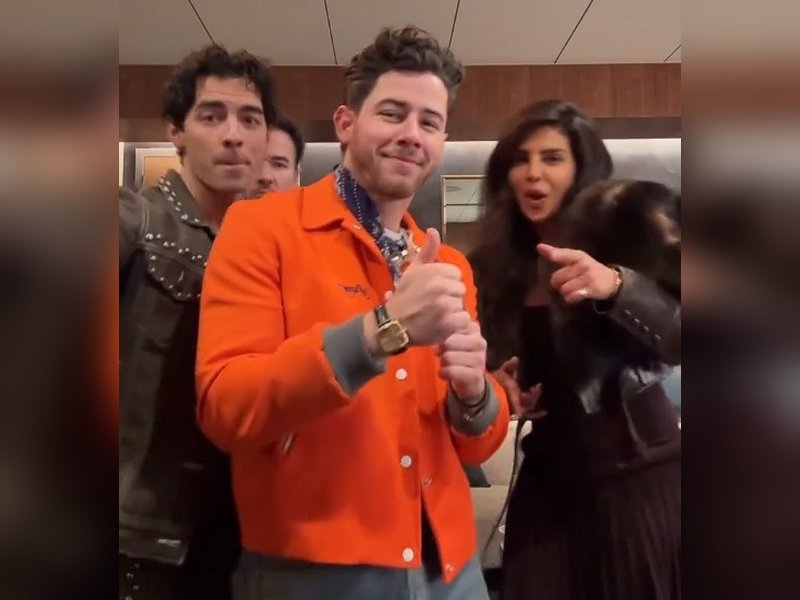 Priyanka Chopra Joins Nick Jonas and Brothers for Fun Bollywood Dance Before Their Show Tonight