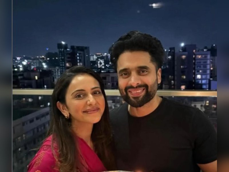 Rakul Preet Singh shares heartfelt reflections on 2025, embracing lessons and love for the future.