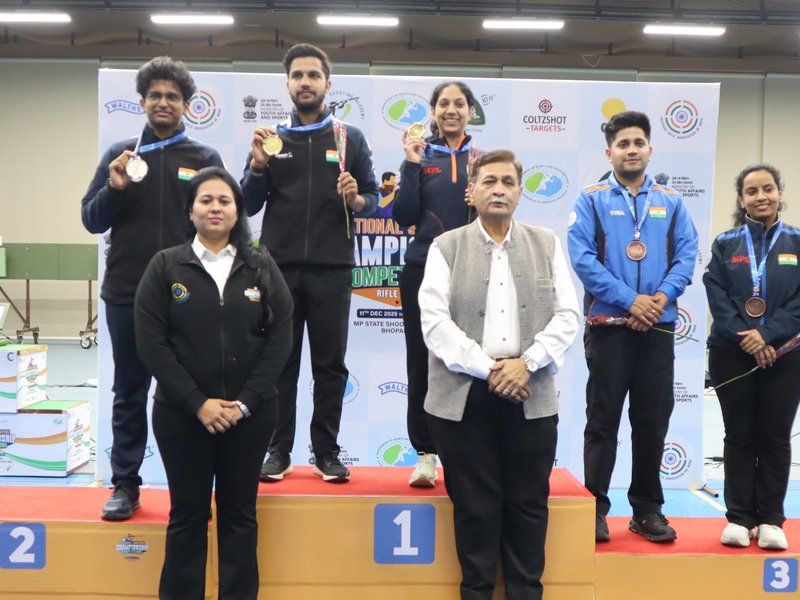 Ramita Jindal and Himanshu Dhillon win gold in 10m air rifle mixed team at National Shooting C’ships