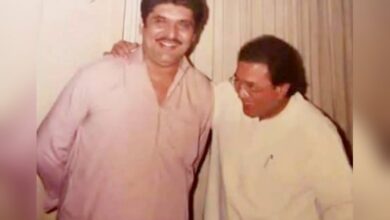 Raza Murad pays tribute to Rajesh Khanna on his birthday, recalling his 16 consecutive hits and charm.