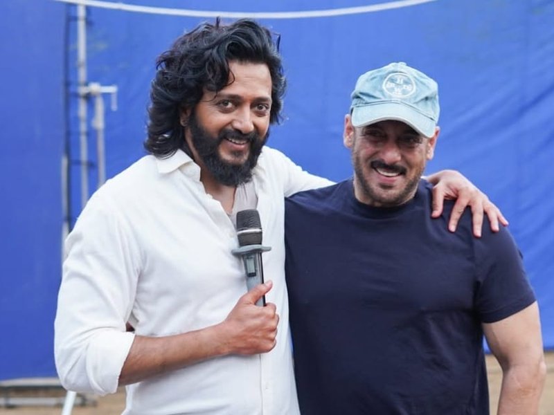 Riteish Deshmukh wishes Salman Khan a heartfelt birthday message and shares memorable moments together.