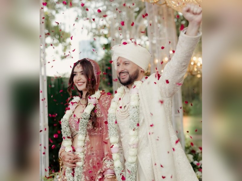 Saba Azad shares heartfelt wishes for newlyweds Eshaan Roshan and Aishwarya Singh on social media.