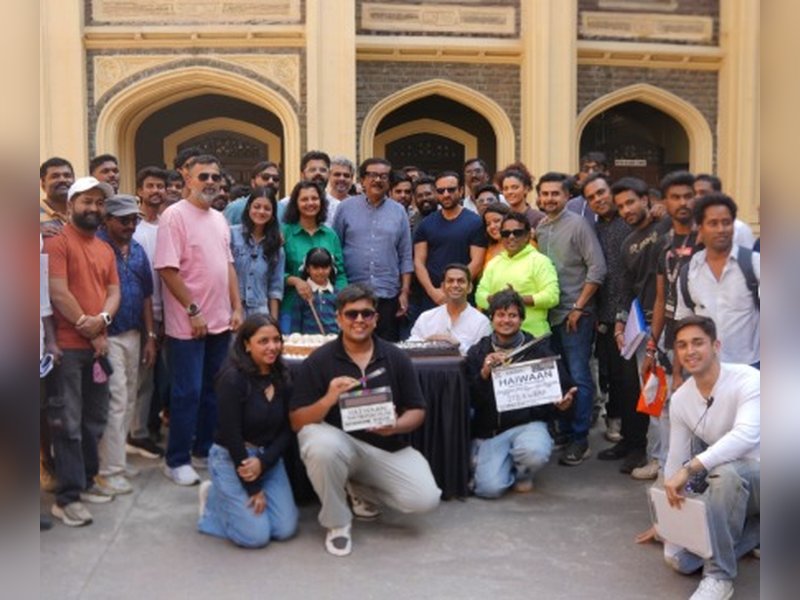 Saif Ali Khan Celebrates Wrap of ‘Haiwaan’ with Director Priyadarshan: A Reunion to Remember! Saif Ali Khan Celebrates Wrap of ‘Haiwaan’ with Director Priyadarshan: A Reunion to Remember!