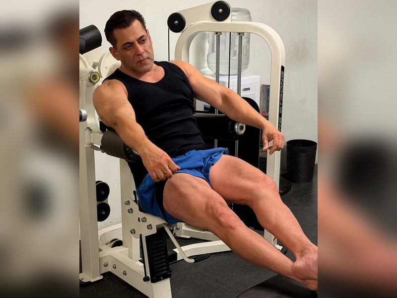 Salman Khan Shows Off Impressive Fitness Ahead of Turning 60 with Gym Pictures on Social Media Salman Khan Shows Off Impressive Fitness Ahead of Turning 60 with Gym Pictures on Social Media