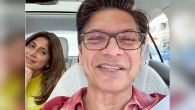 Shaan honors Mohammad Rafi’s 102nd birthday with a fun quiz for his sons about Rafi’s songs.