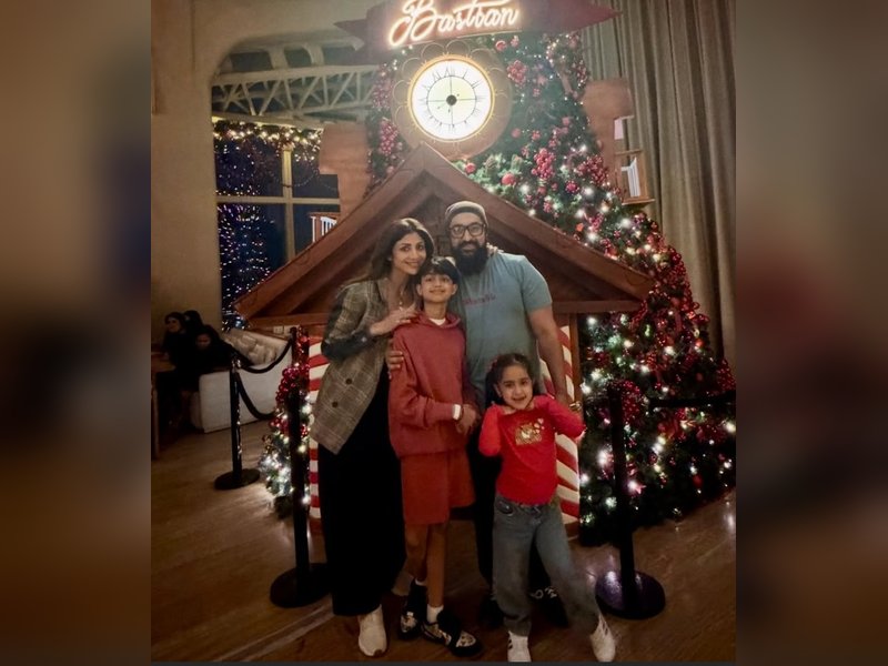 Shilpa Shetty Celebrates Christmas with Family: Festive Photos and Warm Moments Shared Online