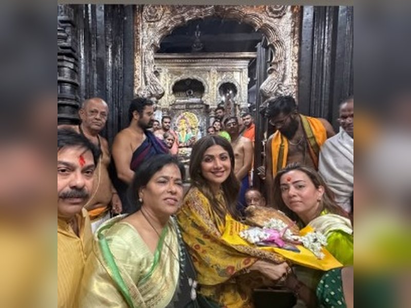 Shilpa Shetty Feels ‘Blessed’ After Spiritual Visit to Goddess Lakshmi’s Shrine in Kolhapur! Shilpa Shetty Feels ‘Blessed’ After Spiritual Visit to Goddess Lakshmi’s Shrine in Kolhapur!
