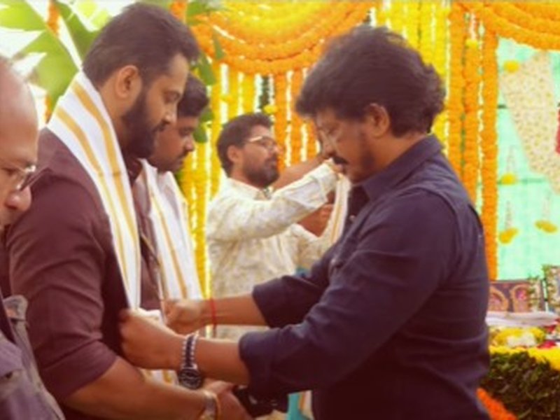 Shooting Begins for Modi Biopic ‘Maa Vande’ with Traditional Ceremony and Exciting Visuals Released