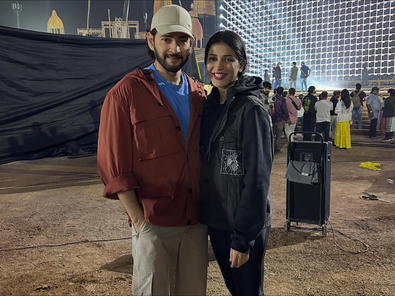 Shruti Haasan Celebrates Christmas Spirit with Black Tree Setup Video on Instagram