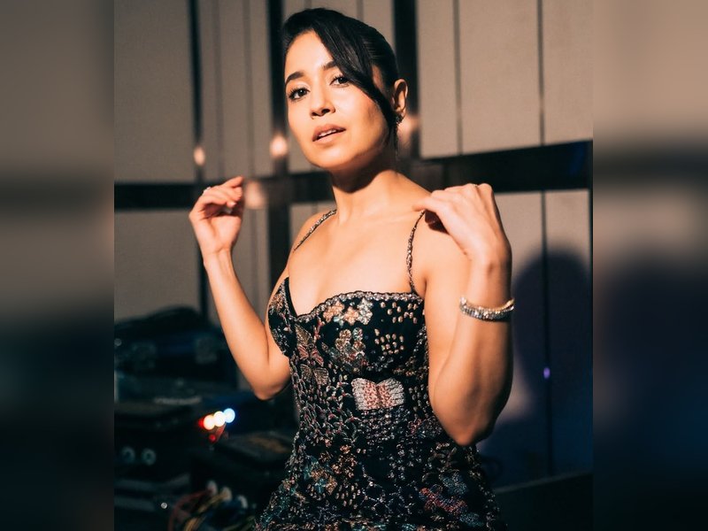 Shweta Tripathi Starts Exciting New Project in Bhopal, Embracing Challenges During Holidays Shweta Tripathi Starts Exciting New Project in Bhopal, Embracing Challenges During Holidays