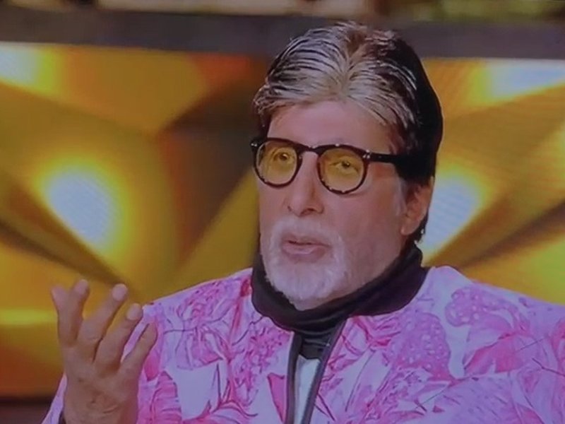 Sidharth Malhotra gives a delightful surprise to a contestant on Kaun Banega Crorepati 17